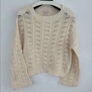 American Eagle Cream Off White Cable Knit Sweater Small